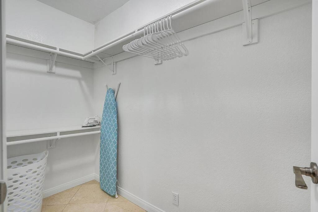 Grand Casa 7 Bdr/4 Ba 15 Beds Sleeps Up To 24 *