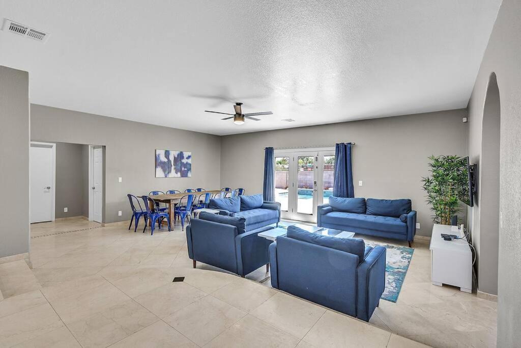 Grand Casa 7 Bdr/4 Ba 15 Beds Sleeps Up To 24 *