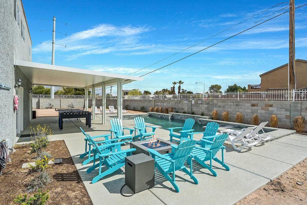 Grand Casa 7 Bdr/4 Ba 15 Beds Sleeps Up To 24 Las Vegas