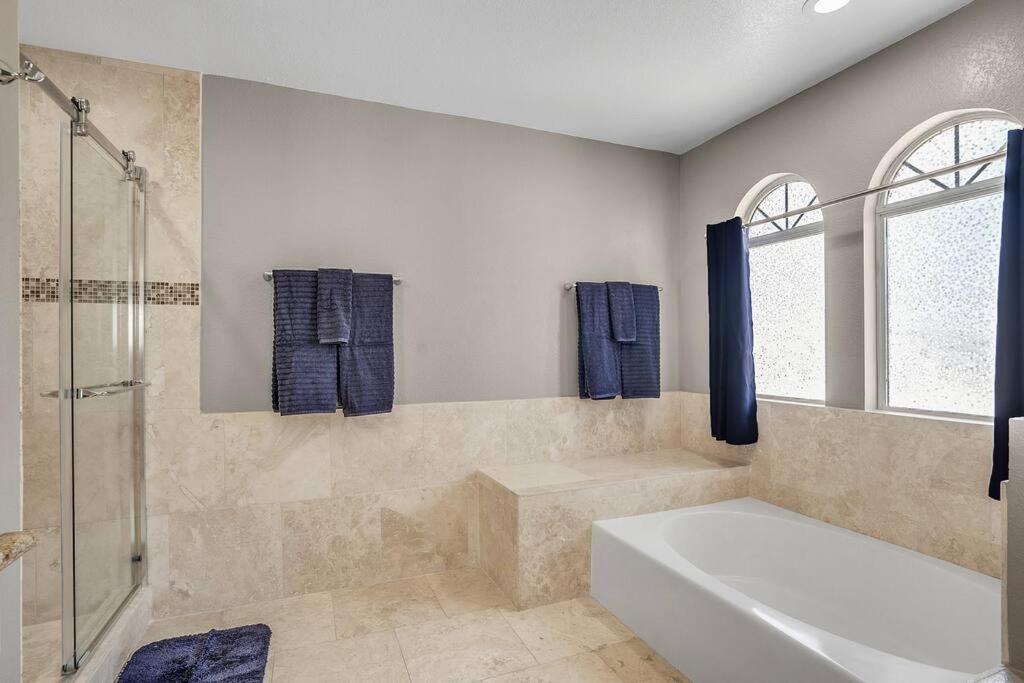 Grand Casa 7 Bdr/4 Ba 15 Beds Sleeps Up To 24 *