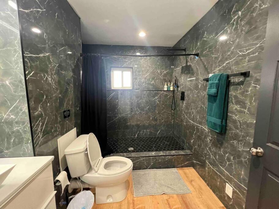 Villa The Peacock - 8 Bdr 4 Bth 14 Bds Las Vegas