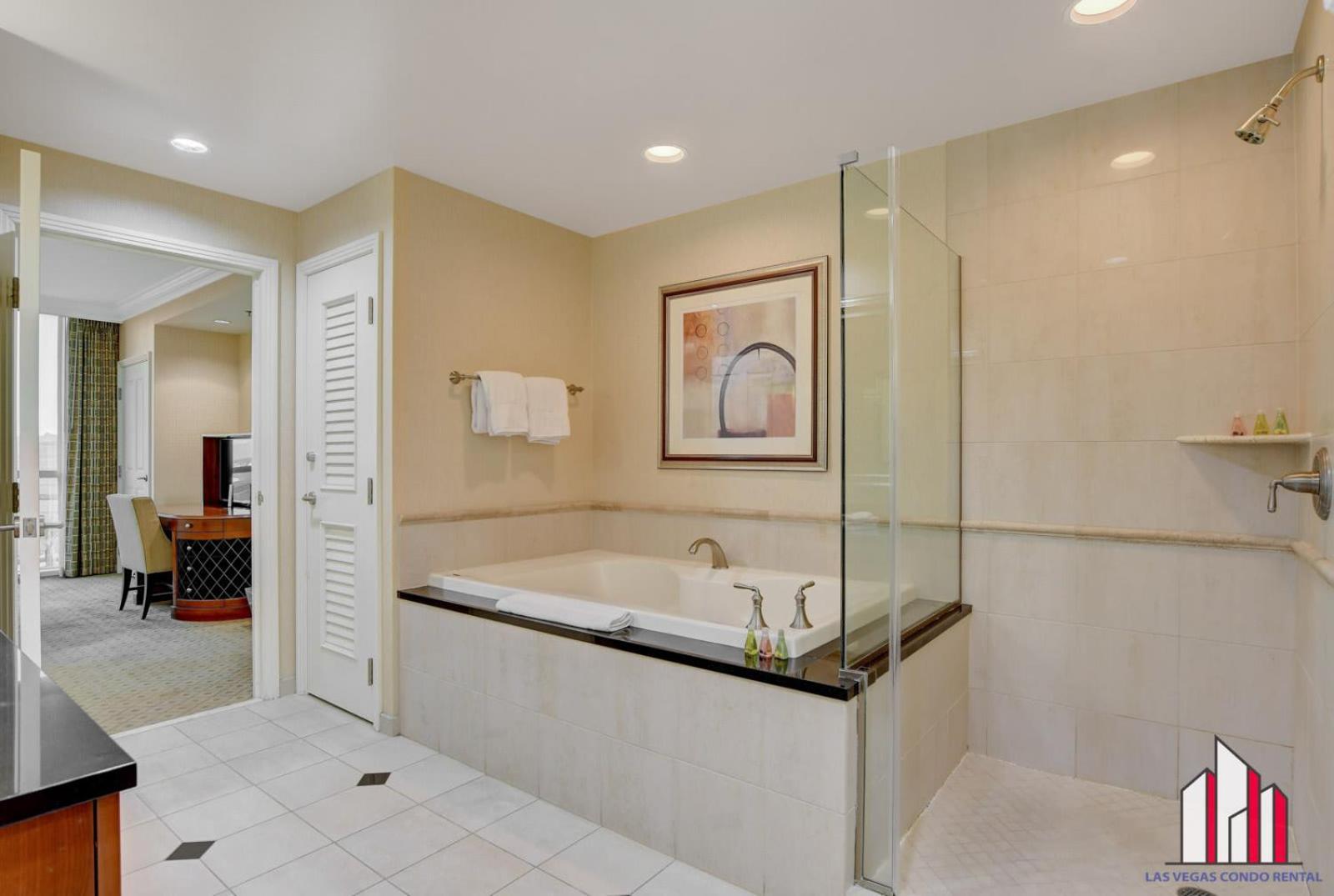 Mgm Signature-06-714 1br 2ba Balcony *