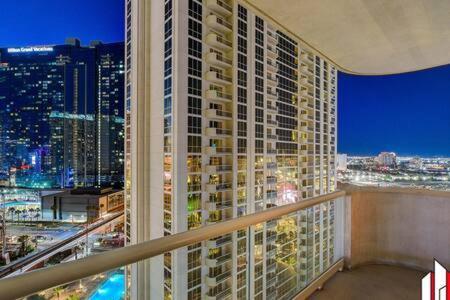 Mgm Signature-15-717 F1 Track & Strip View Balcony *