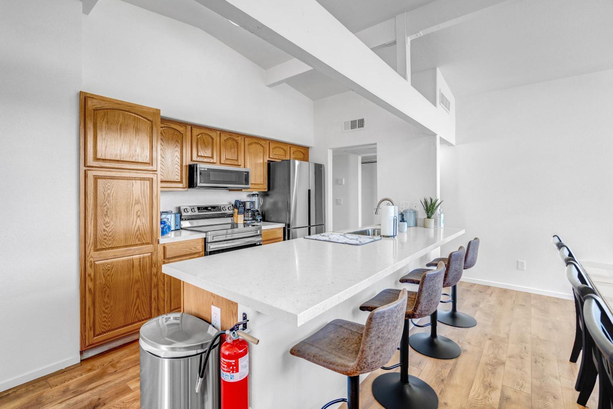 Spacious Remodeled Retreat Haven * Las Vegas