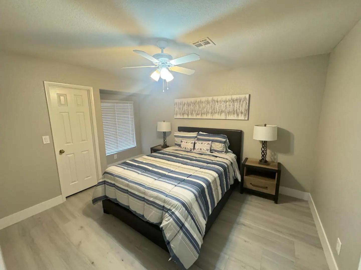 Delightful 4 Bedroom House With Pool! Casa de férias Las Vegas