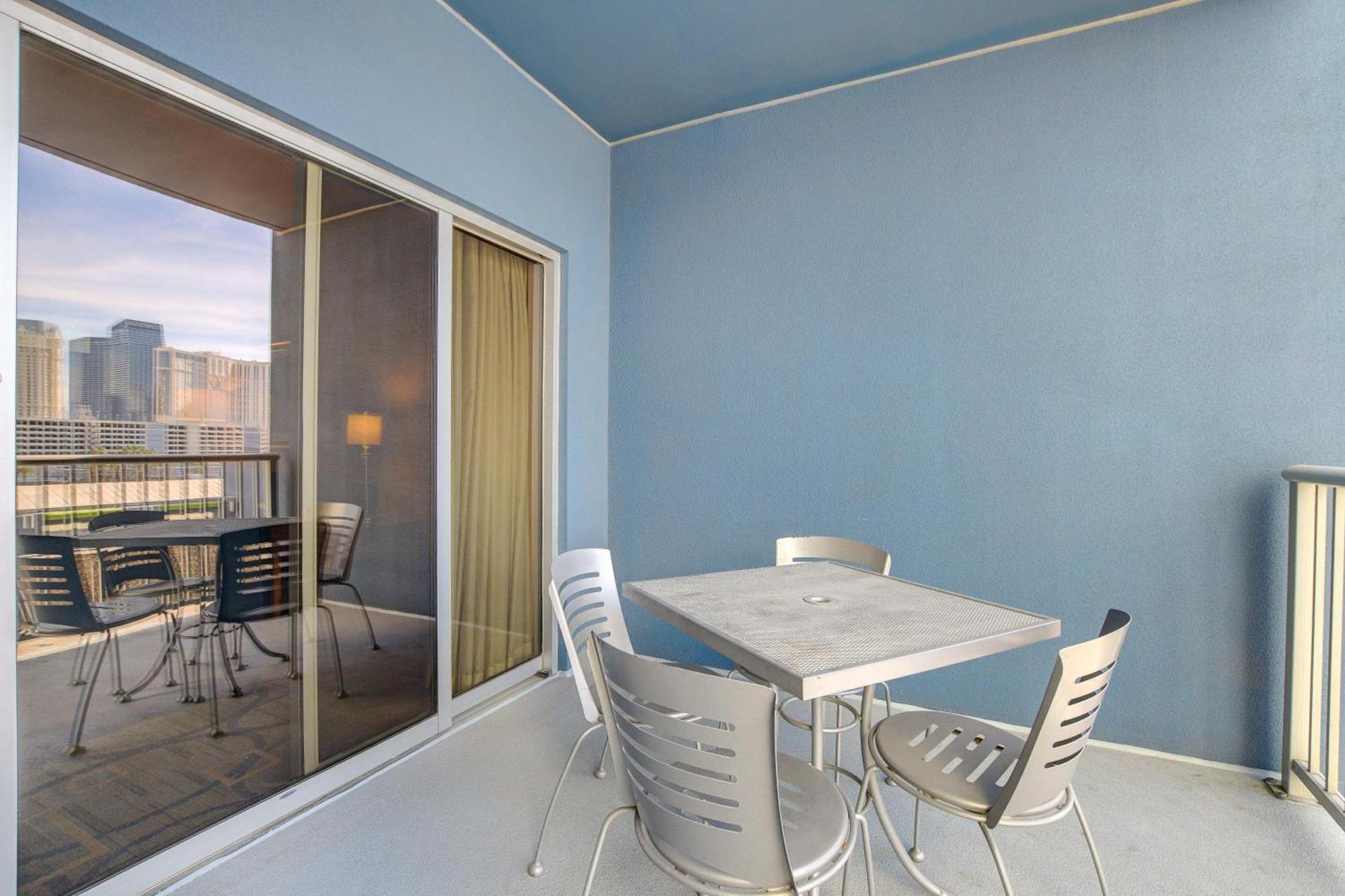 Luxury 1bd/1bth At Platinum *strip View Aparthotel *
