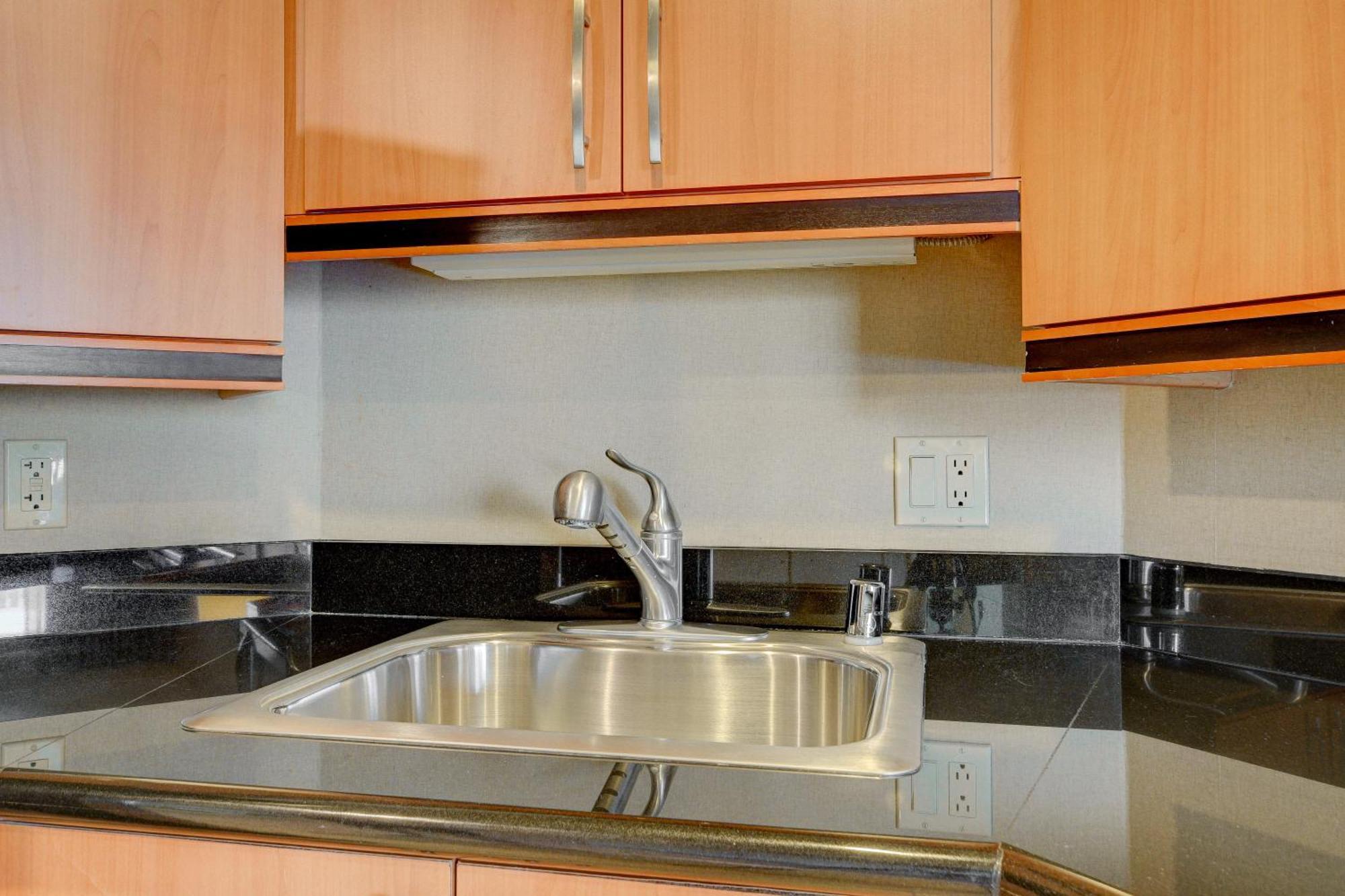 Luxury 1bd/1bth At Platinum *strip View Aparthotel Las Vegas