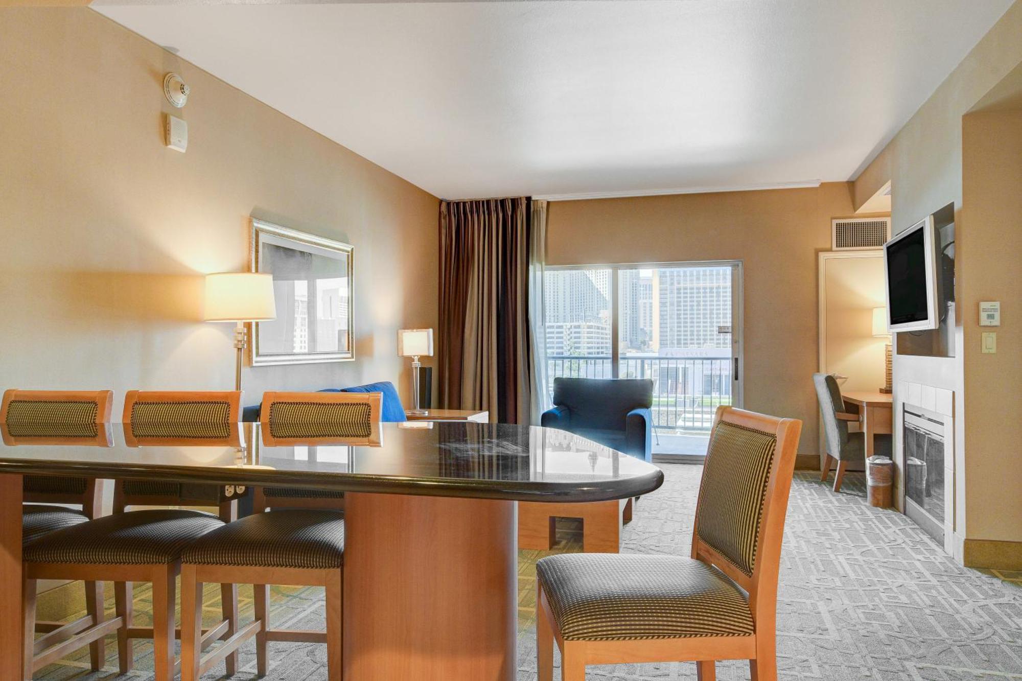 Luxury 1bd/1bth At Platinum *strip View Aparthotel