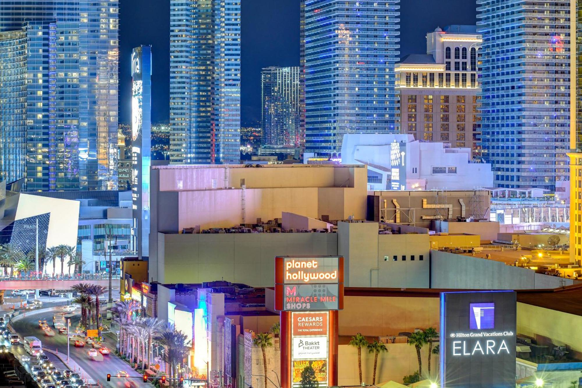 Aparthotel Balcony Strip View * Mgm Signature Tower 3 *