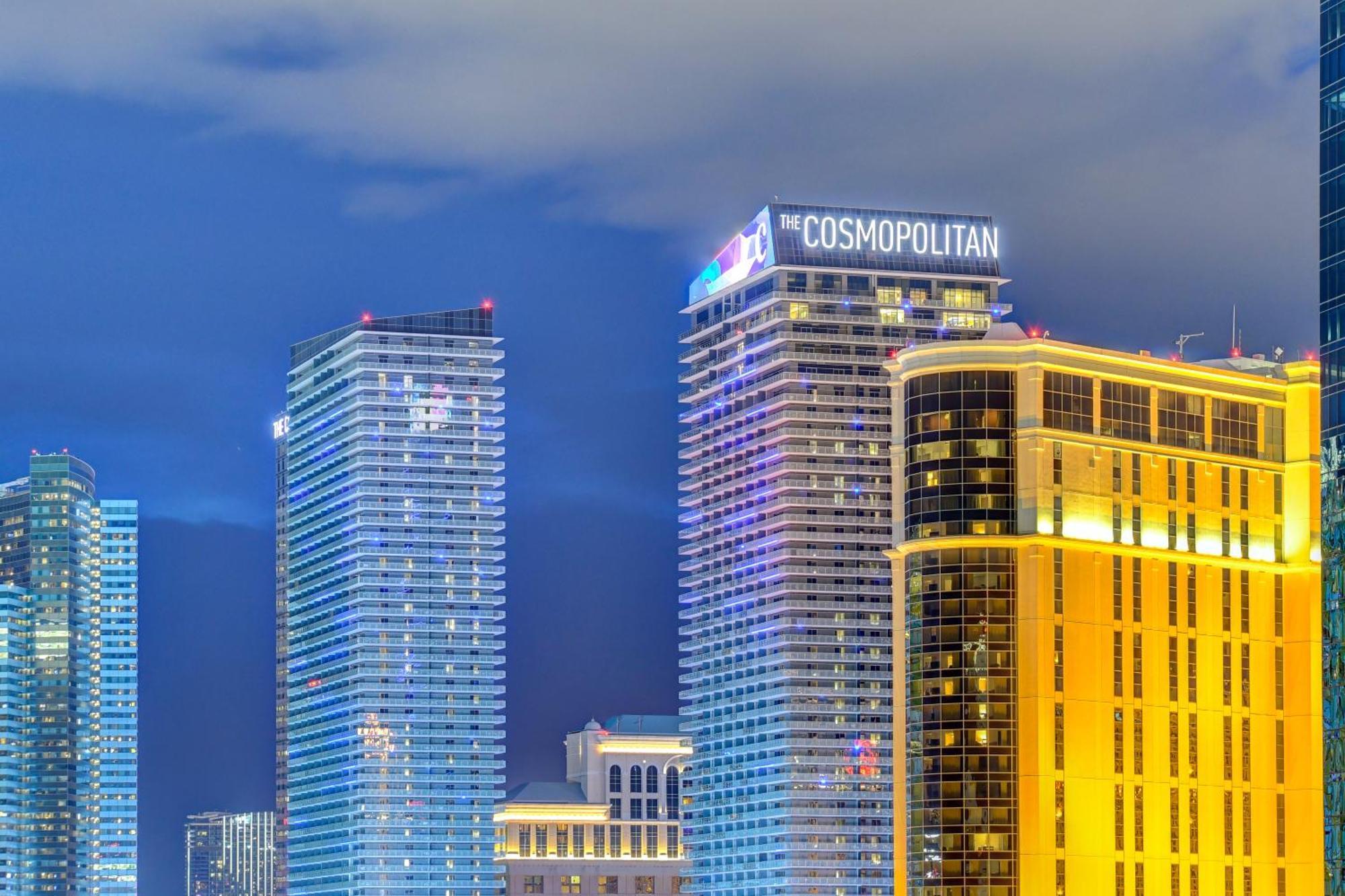 Balcony Strip View * Mgm Signature Tower 3 Aparthotel *