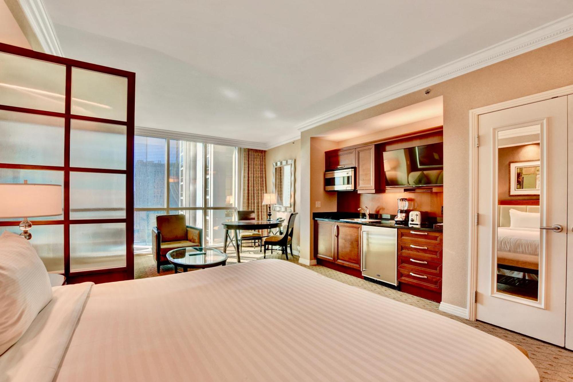 Strip View - No Fee ! Appartement *