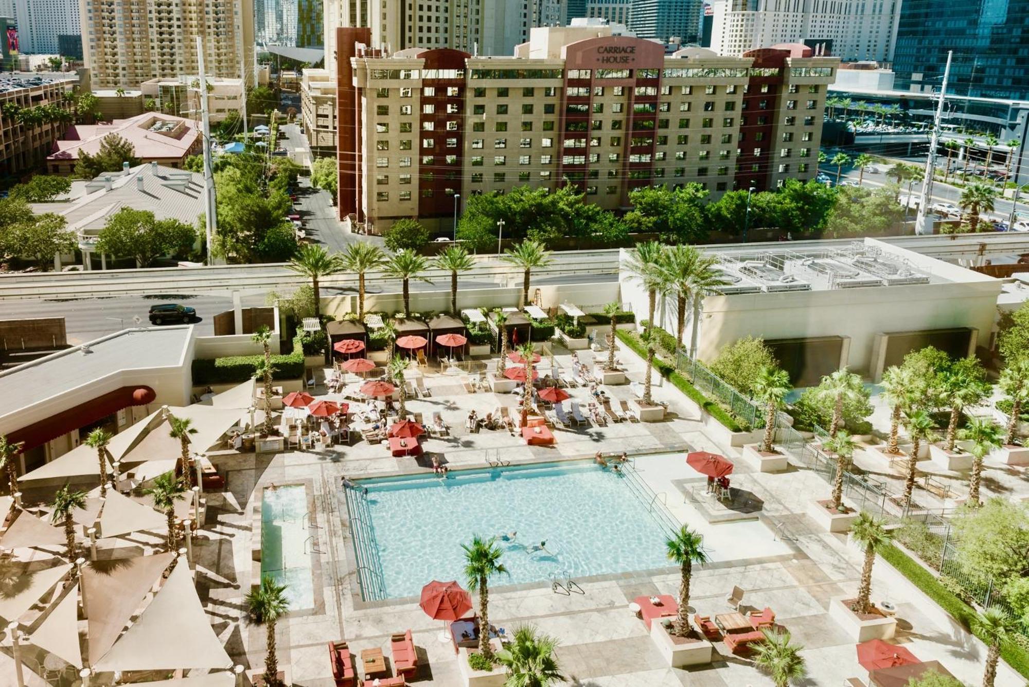 Appartement Strip View - No Fee !
