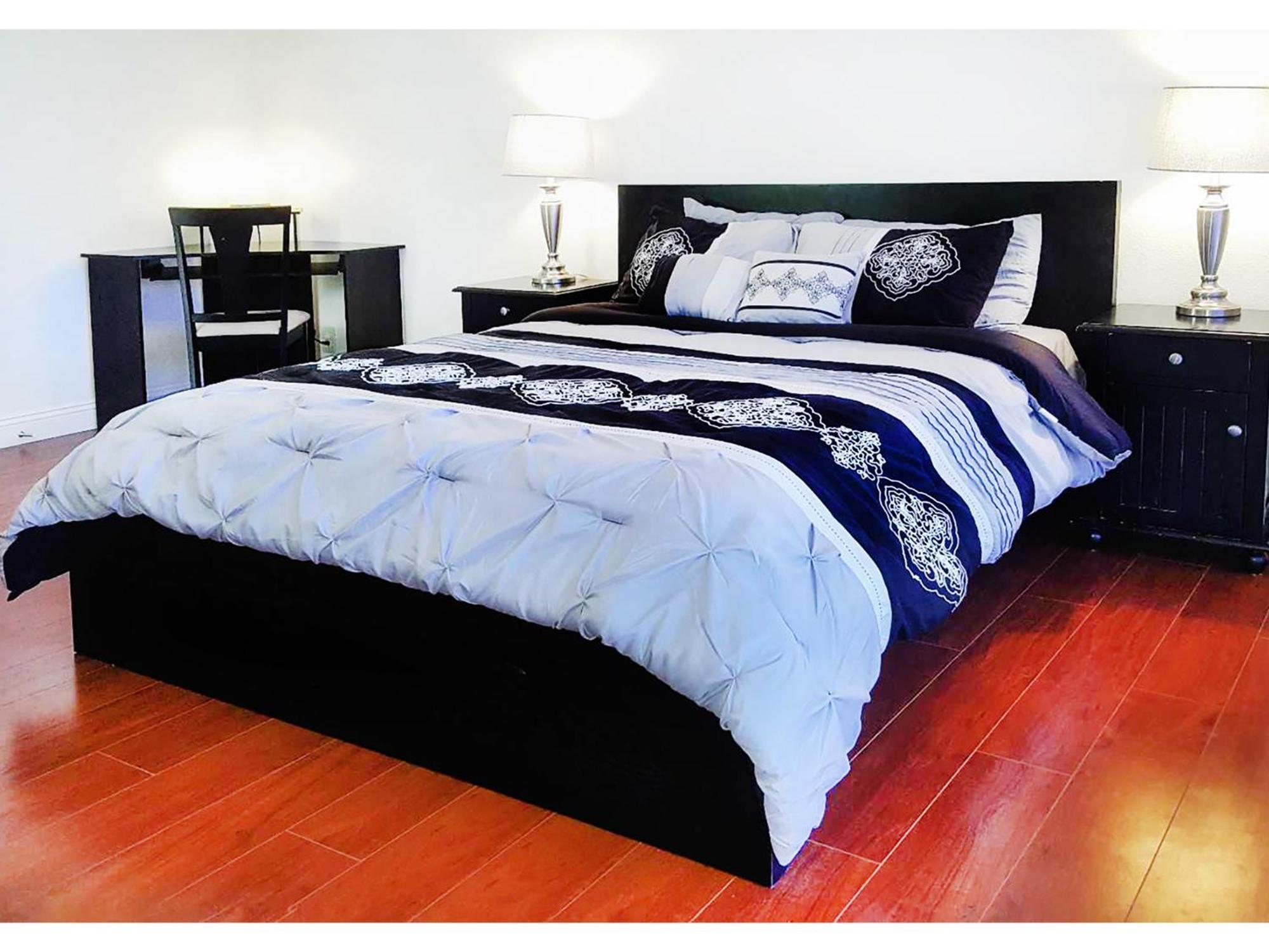 *panoramic Strip Views ~ Spacious, Gorgeous Home!* Las Vegas