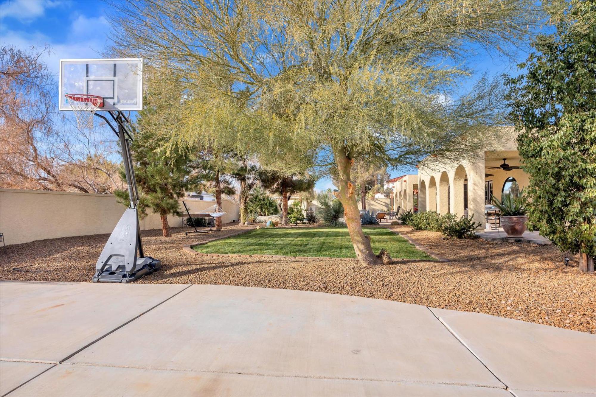 Ranch Style With Pool And * Las Vegas