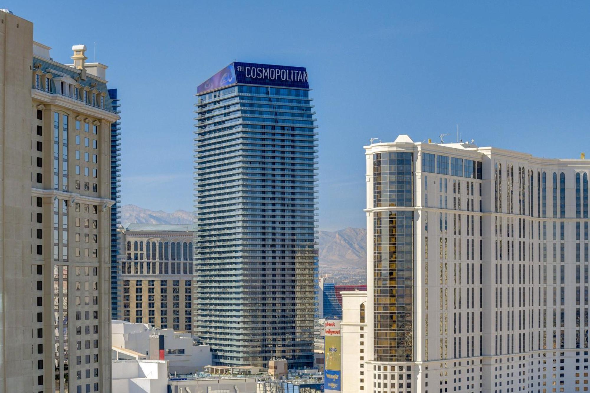 Elite Mgm Signature Balcony Strip View