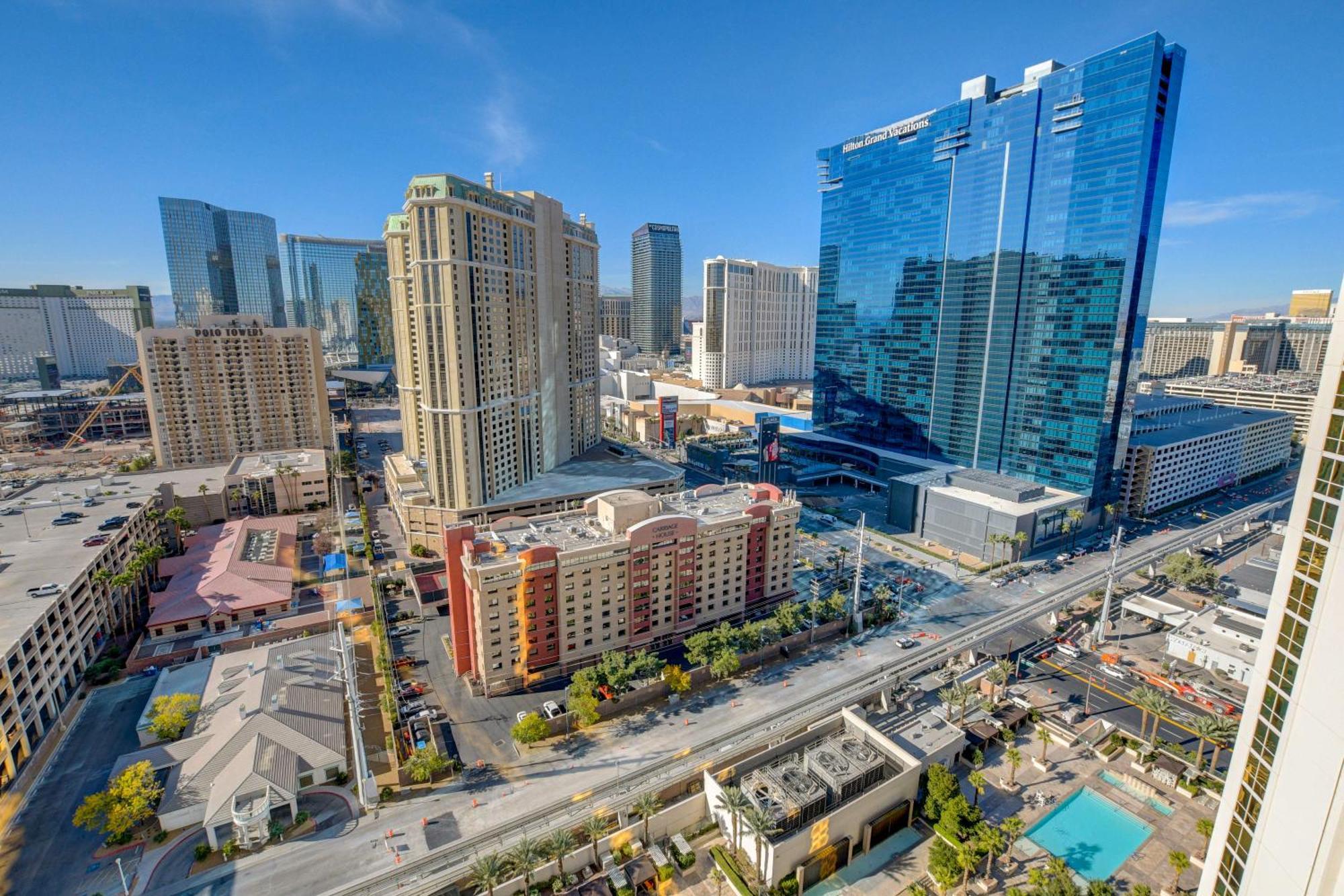 Elite Mgm Signature Balcony Strip View *