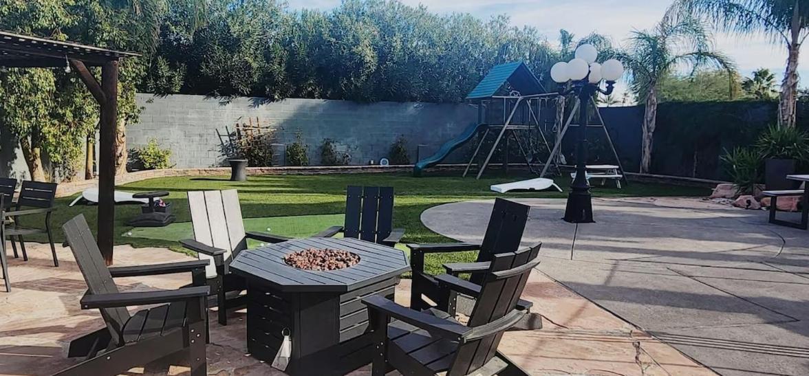 Luxury Oasis: Private Pool, Waterfall Slide & Multi-sport Paradise Las Vegas