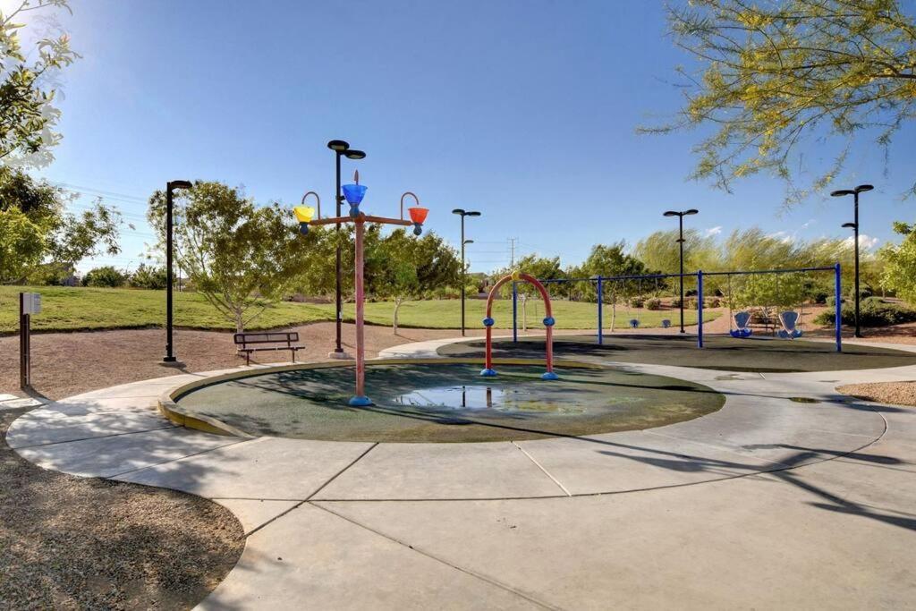 Villa Bmountain 4bd 2b Bbq Grill Pet Massage Chair 30 Days Minimun Las Vegas