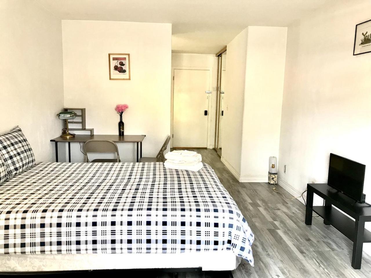 Super Bedroom With Private Bathroom 5 Las Vegas