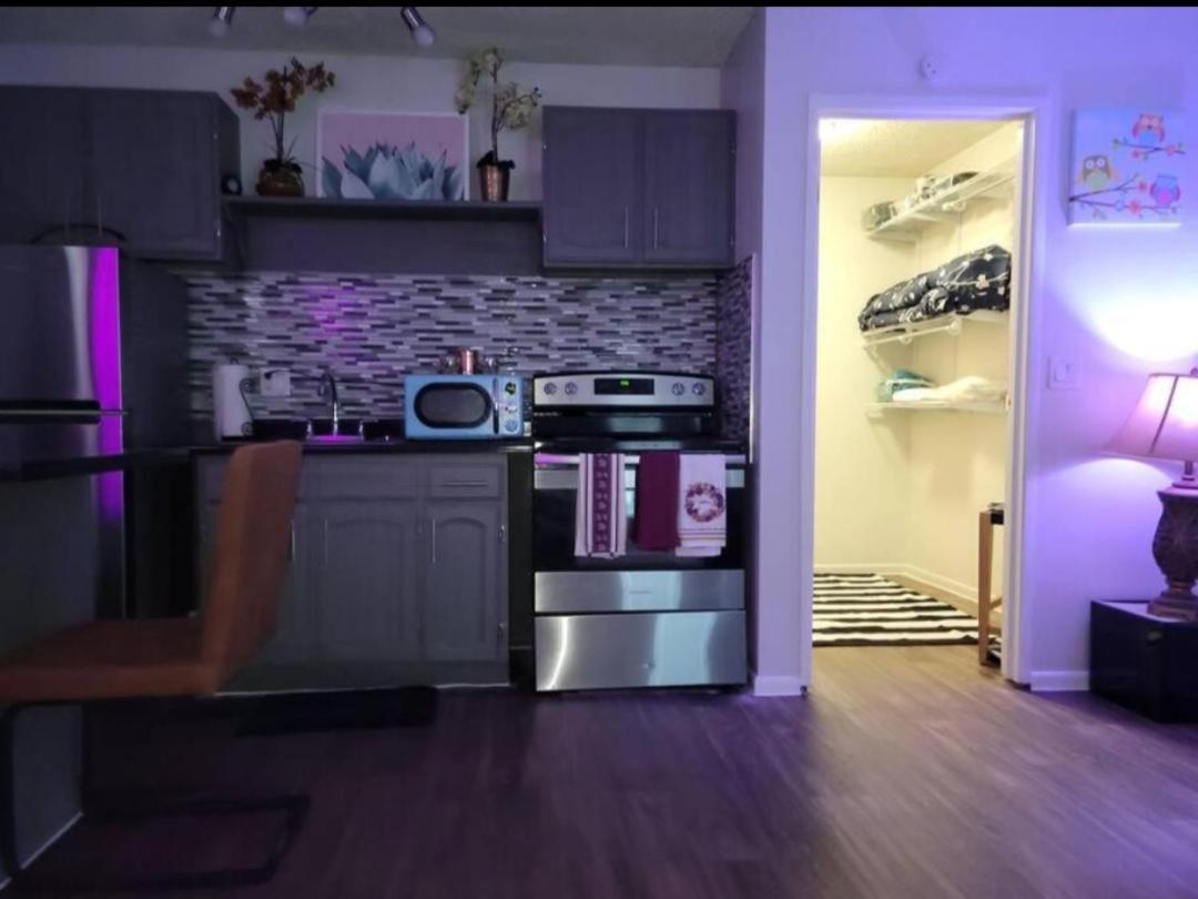 Casa vacanze Staycation Near Flamingo Road