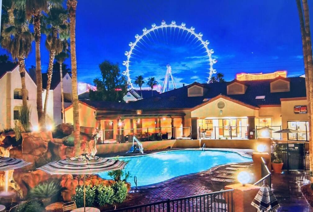 Weekend In Vegas - One Bedroom Next To Sphere!