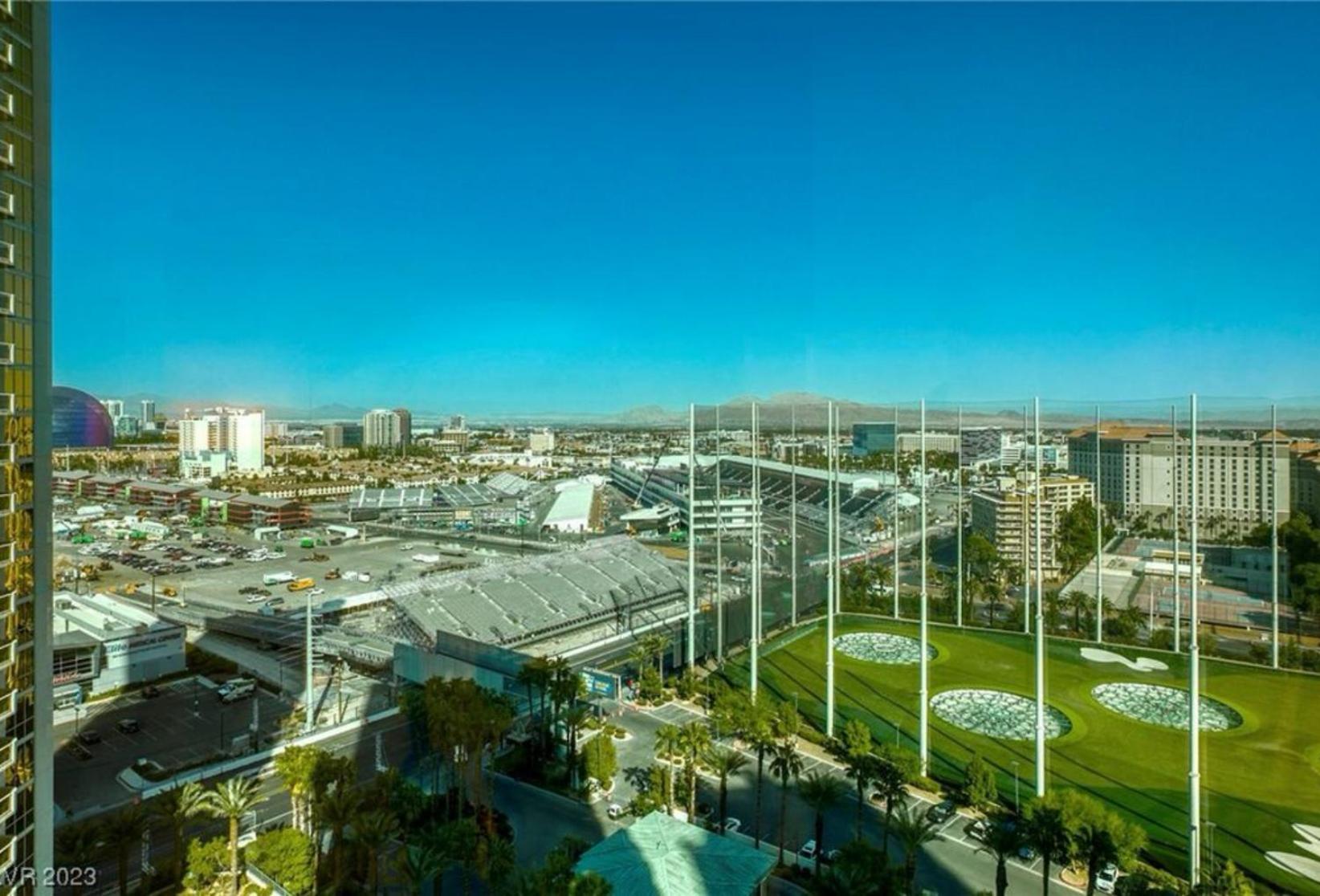 Panorama Vista Suite- 1br 2ba, Full Kitchen, Strip View, Balcony, Corner Unit Aparthotel *