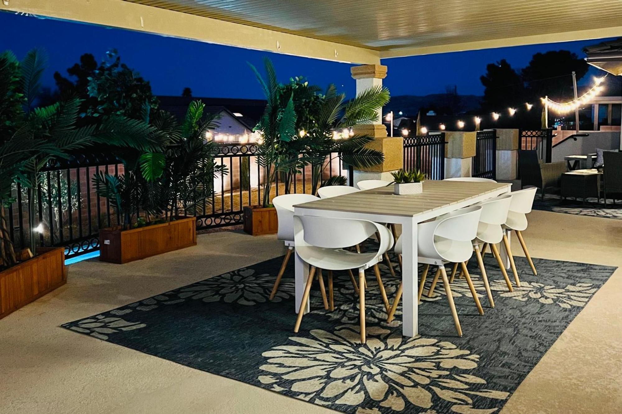 Vegas Saltwater Pool, Jacuzzi, Hammocks, Rv Parking * Las Vegas