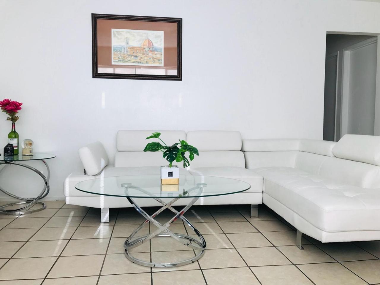 Holiday home Super Comfortable And Beautiful 3 Bedrooms, 2 Baths House Renting Las Vegas