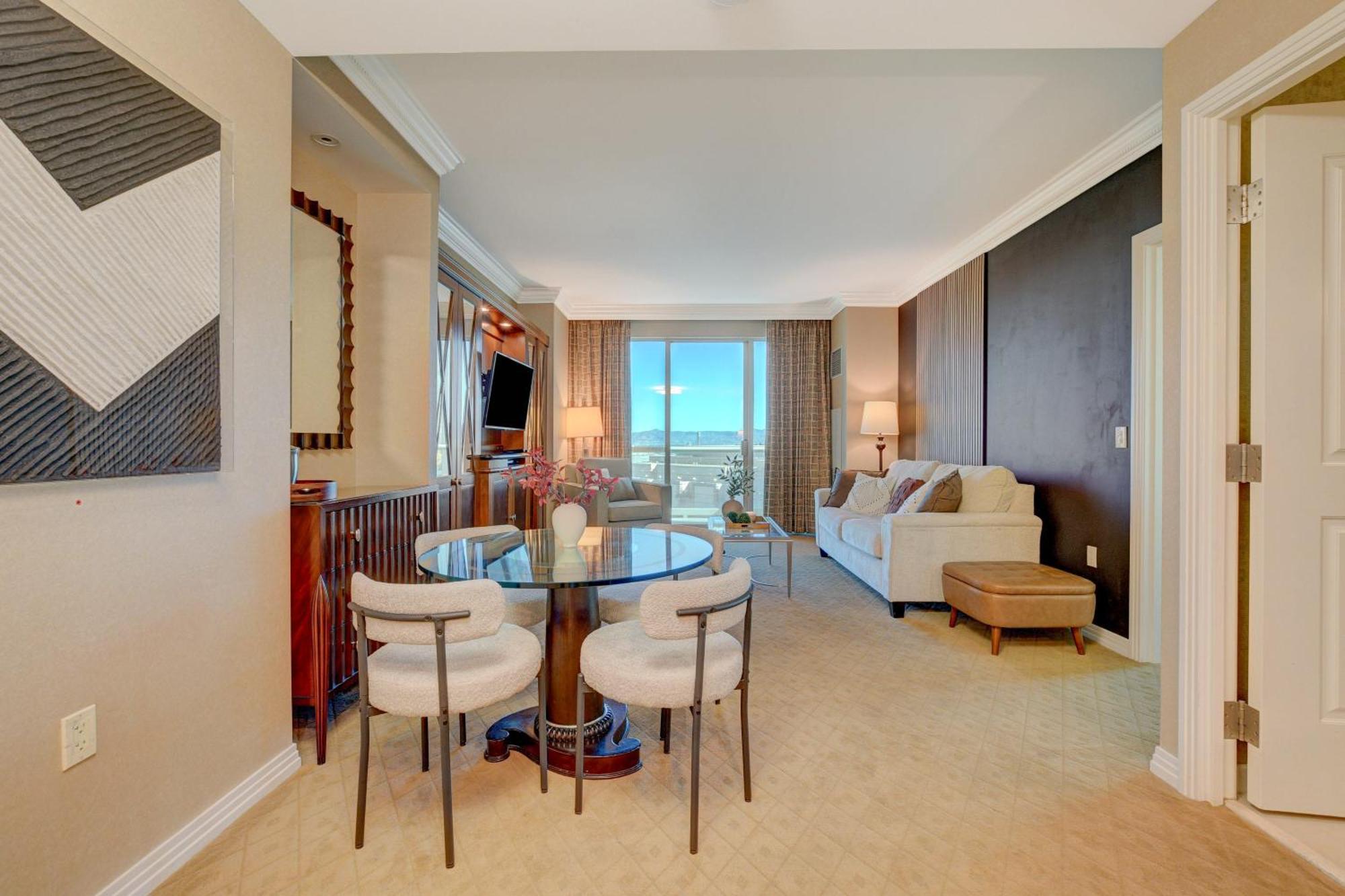 Aparthotel Luxurious 1 Bd/2bth Premium Mgm Signature W/balcony *