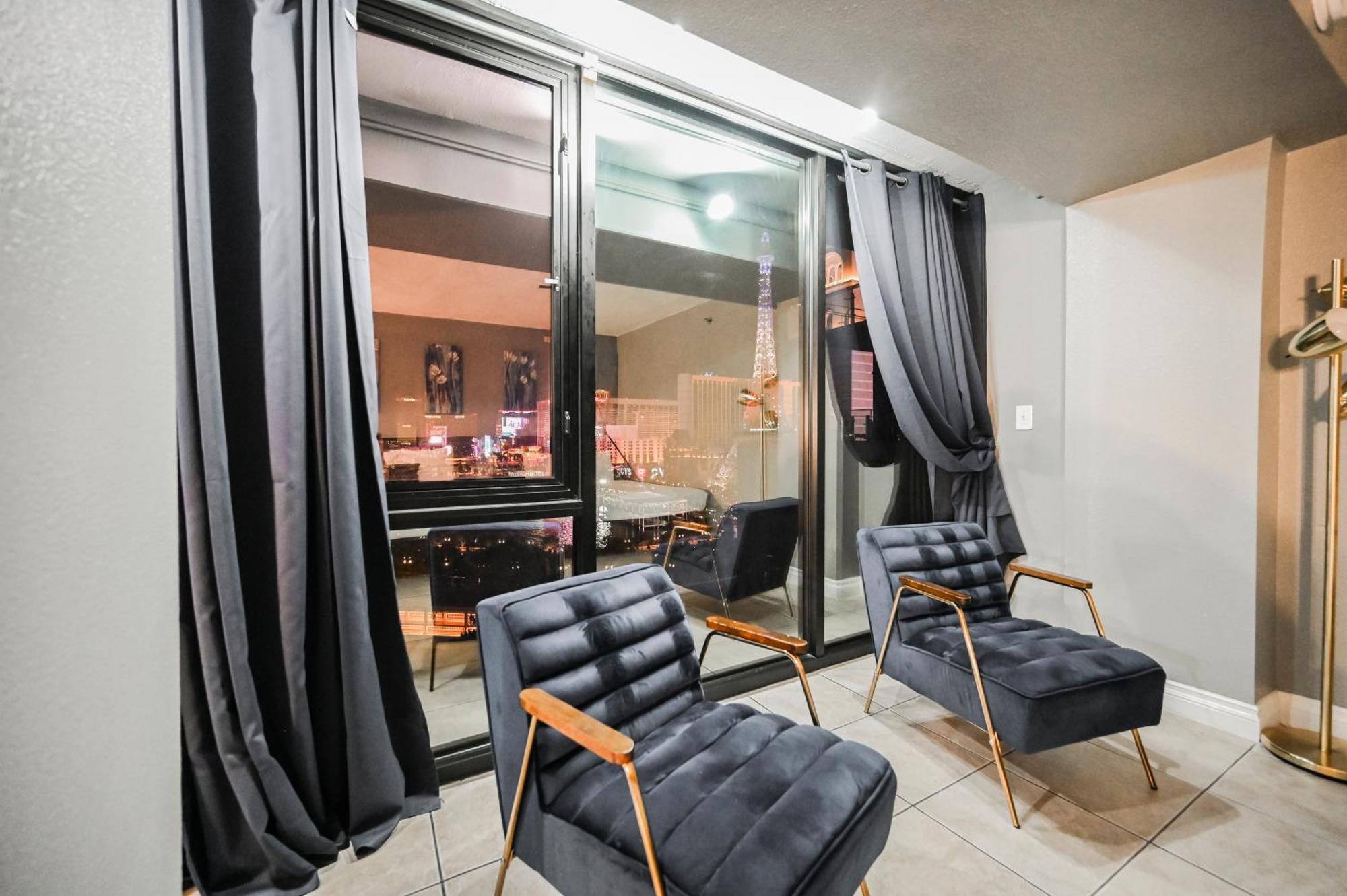 Apartahotel Stripviewsuites At Jockey Club Las Vegas