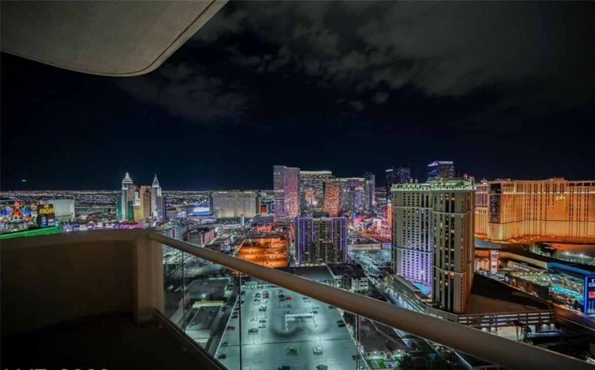 Aparthotel Premium Mgm Signature High Flr Balcony Strip View