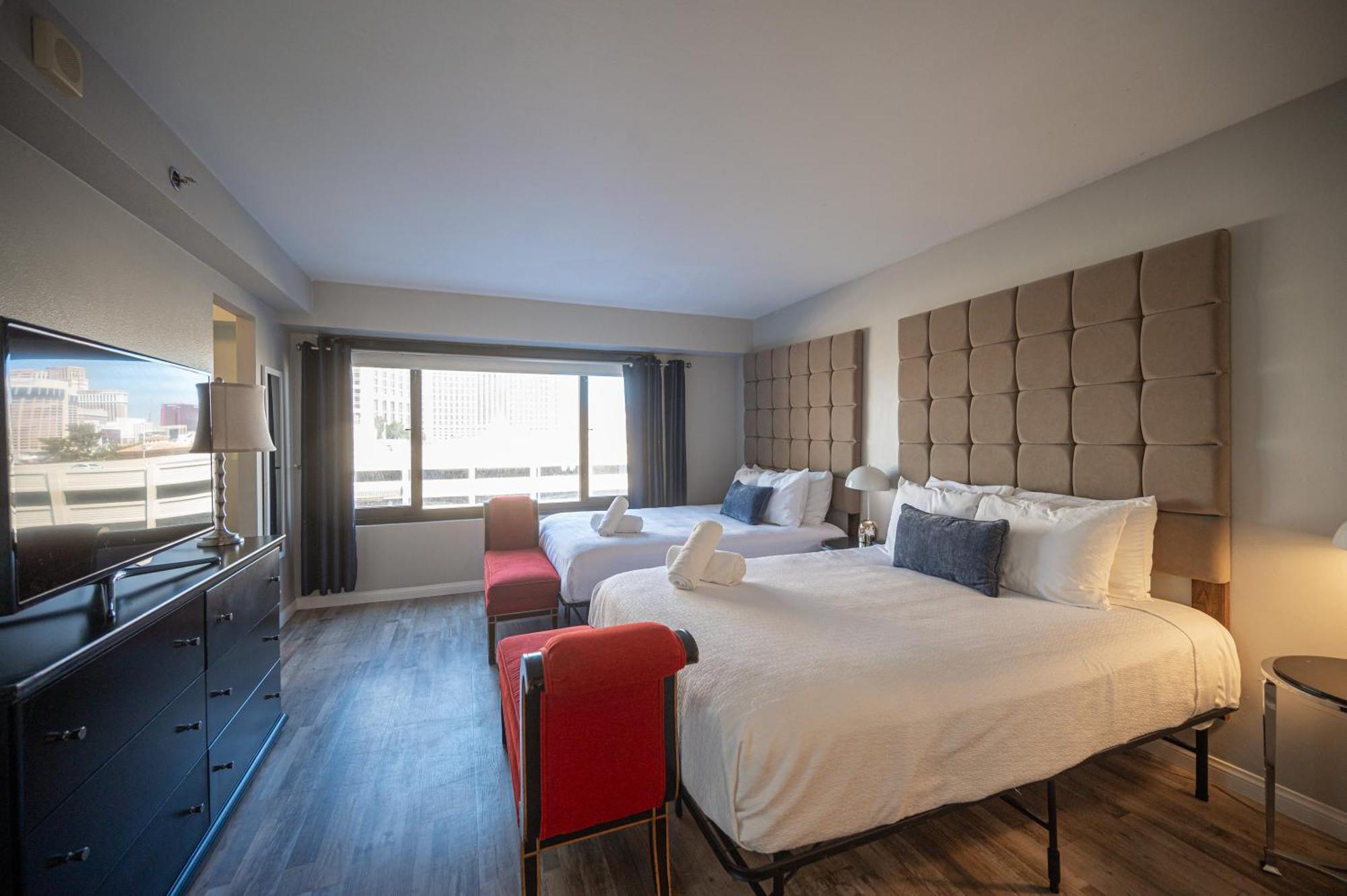 Together On The Strip - 1 Bedroom With View 656