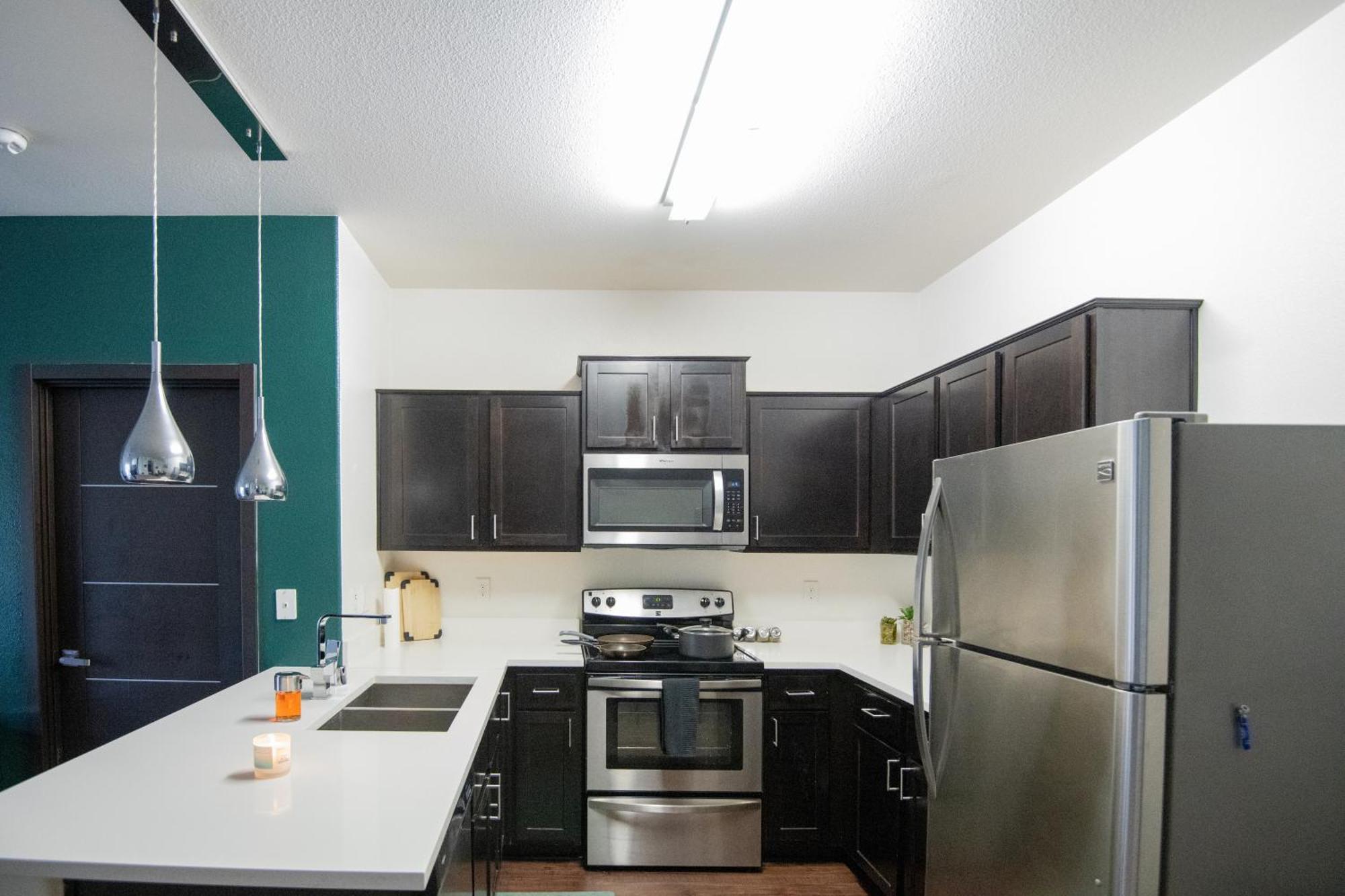 Apartment Luxury 2br/w King
