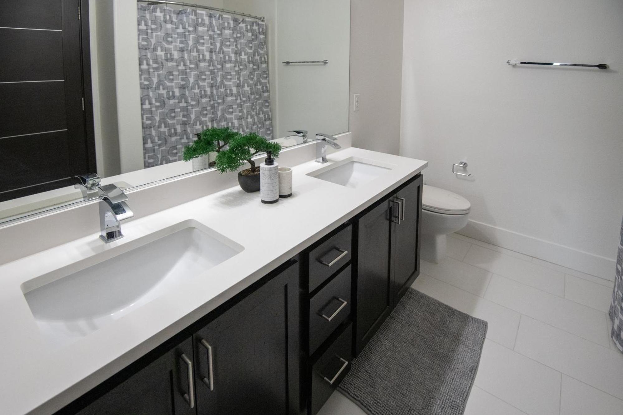 Apartment Luxury 2br/w King