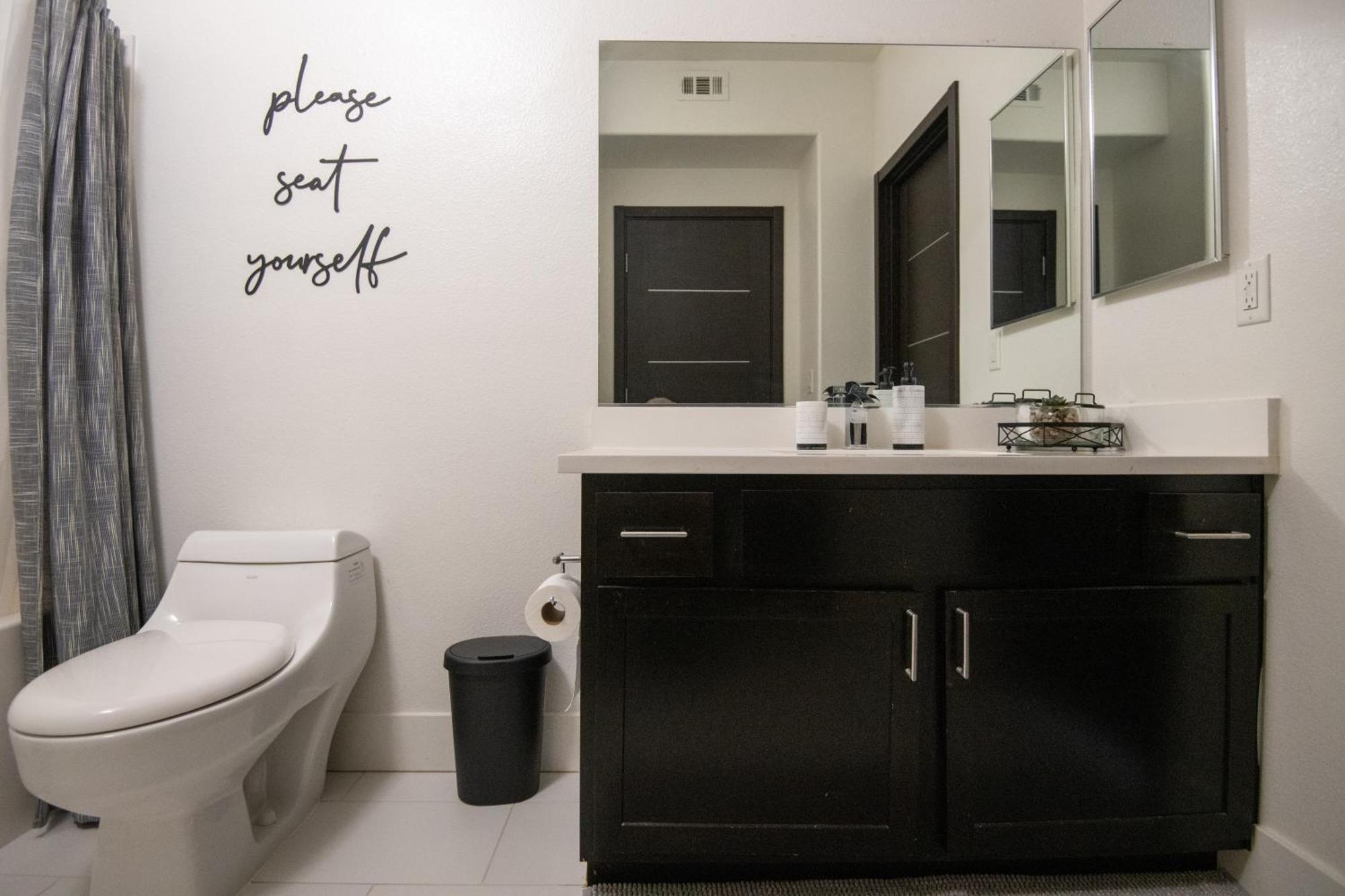 Apartment Luxury 2br/w King *