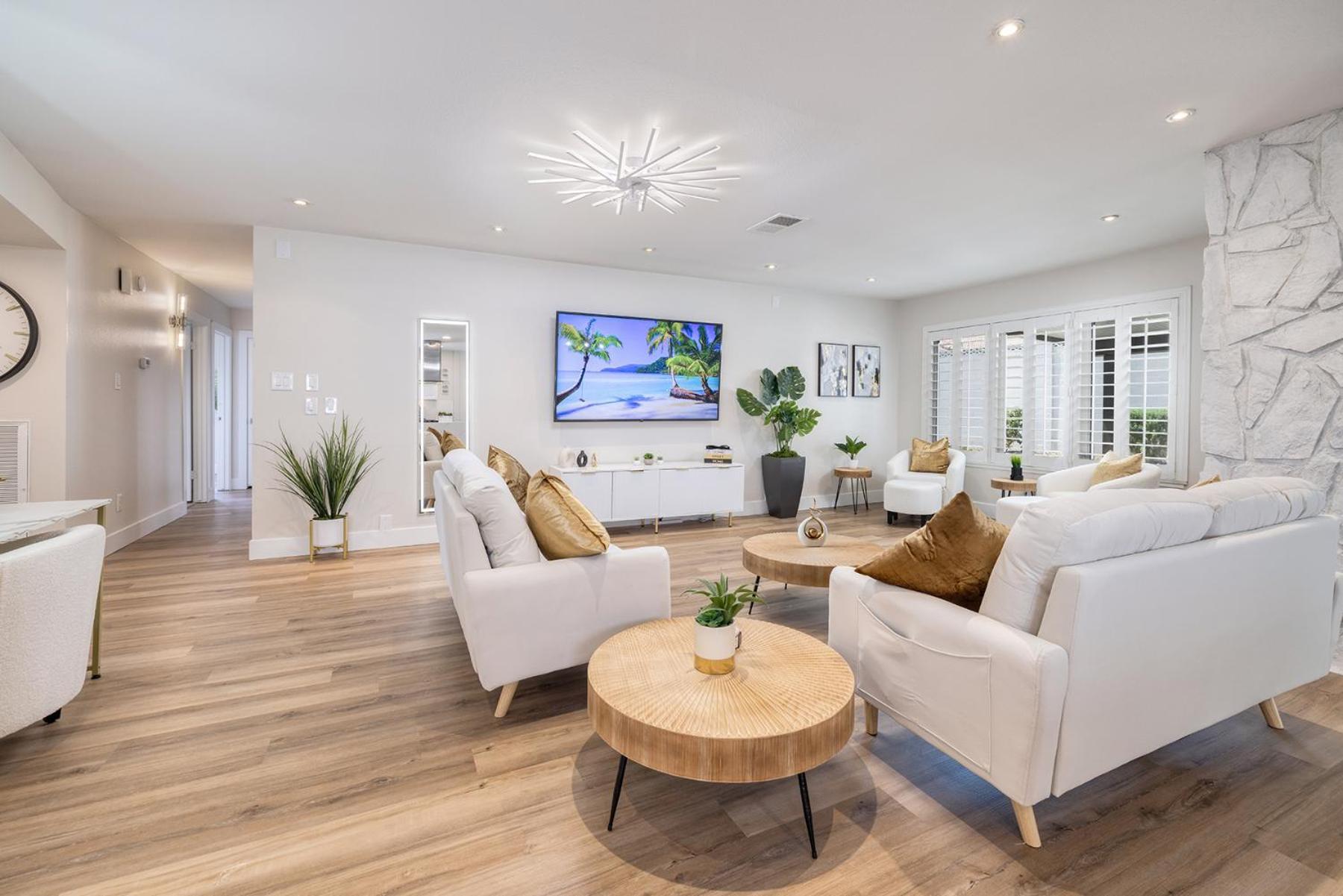 Single Story Minutes From Summerlin With Rv Parking & Dog Friendly Holiday home Las Vegas