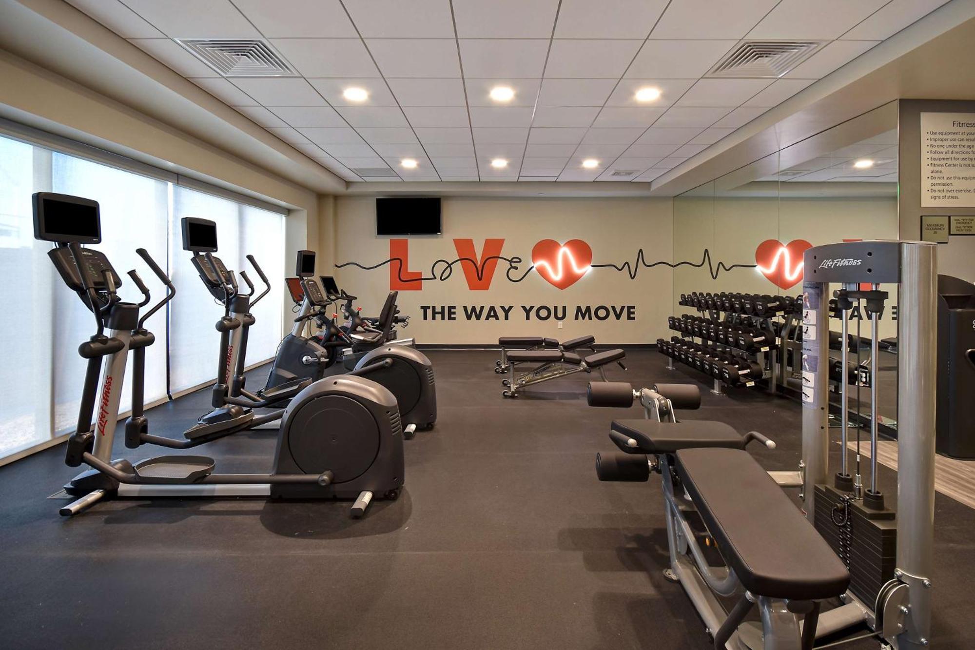 Home2 By Hilton Vegas Convention Center - No Fee Hotel 3*
