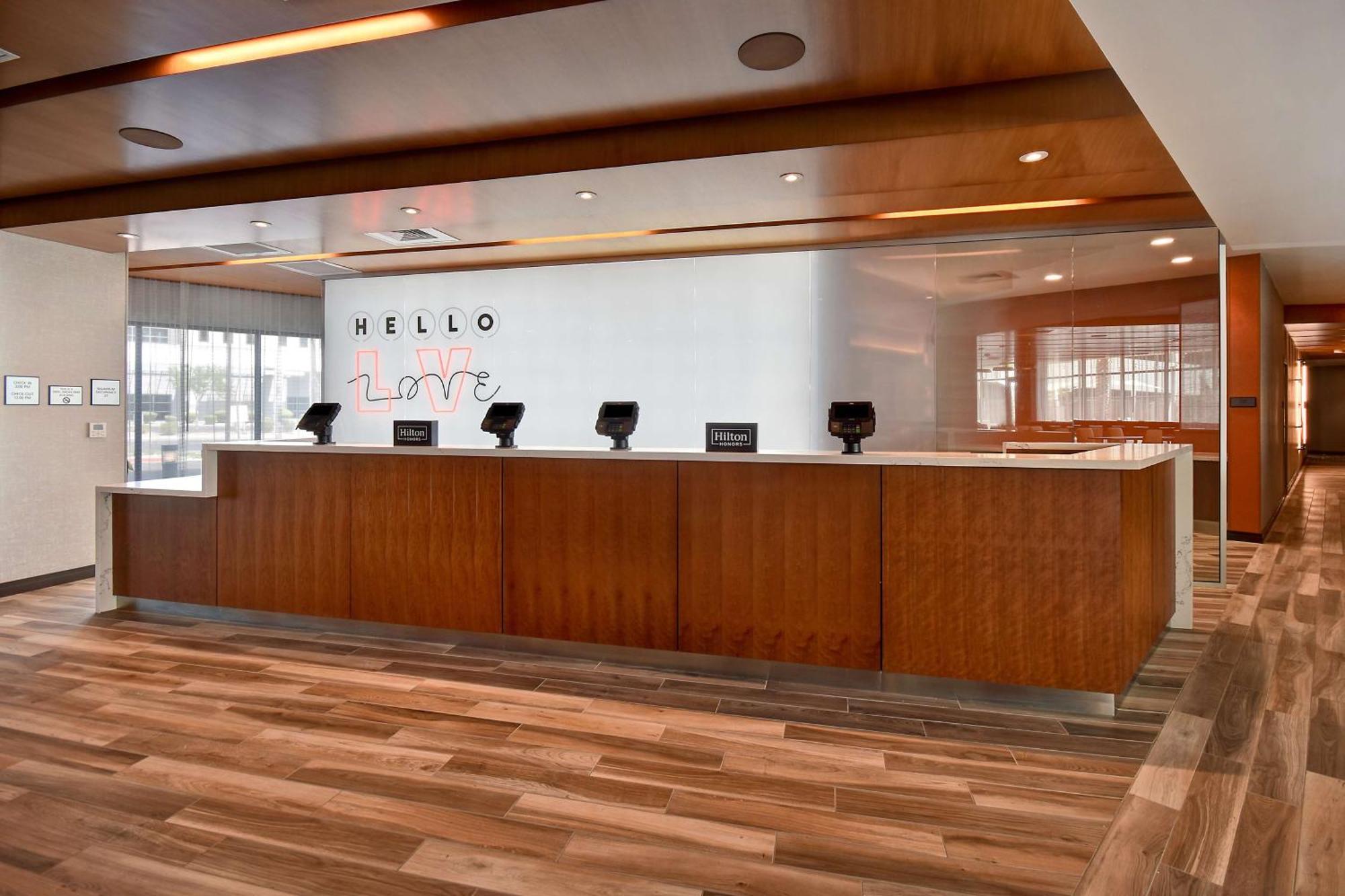 Home2 By Hilton Vegas Convention Center - No Fee