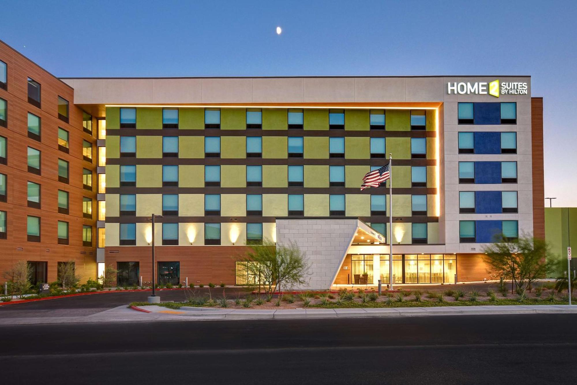 Hotel Home2 By Hilton Vegas Convention Center - No Fee