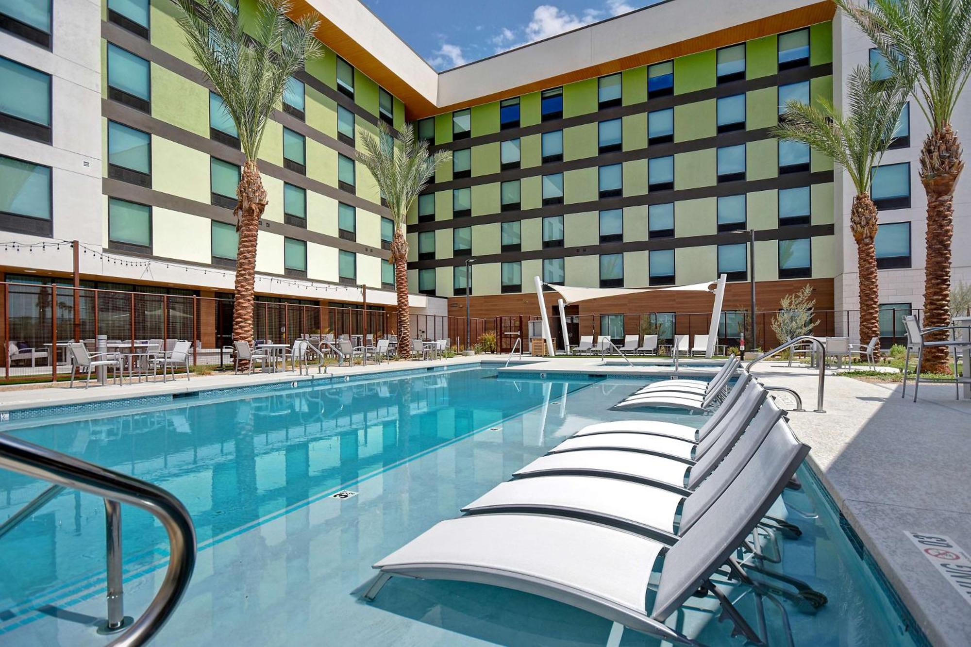 Home2 By Hilton Vegas Convention Center - No Fee Hotel Las Vegas