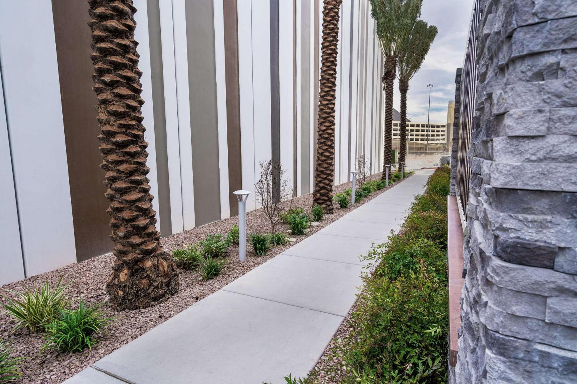 Home2 By Hilton Vegas Stadium District 3*