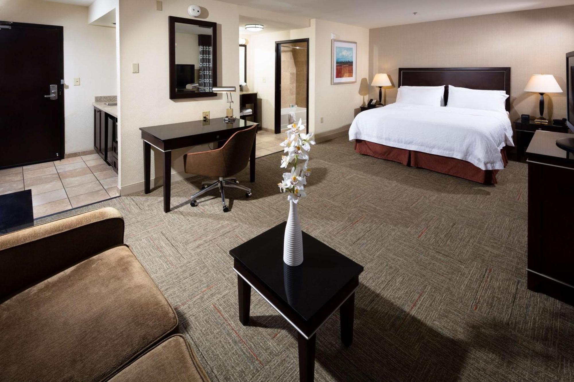 Hotel Hampton & South 3*