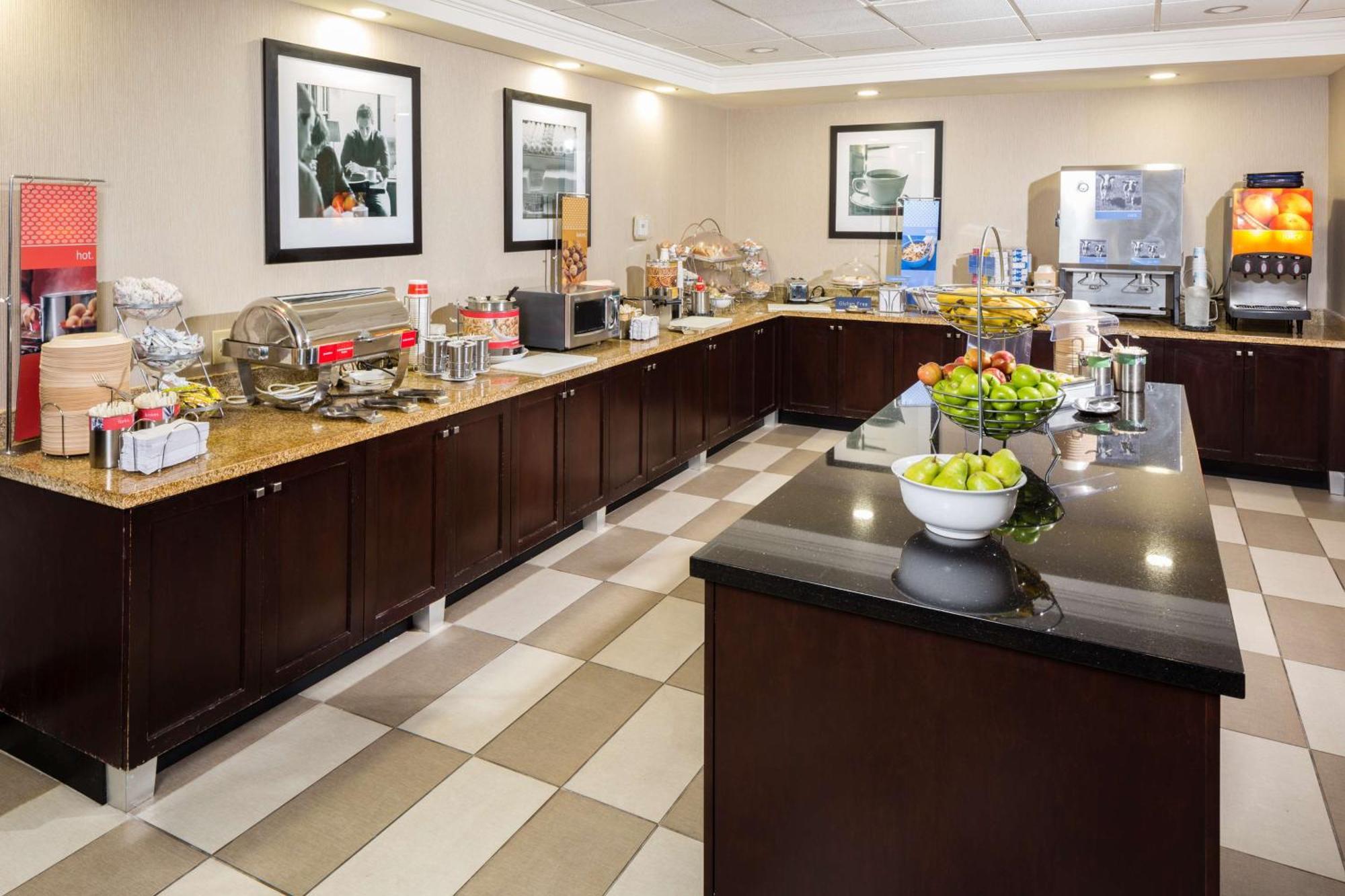 Hotel Hampton & South 3*