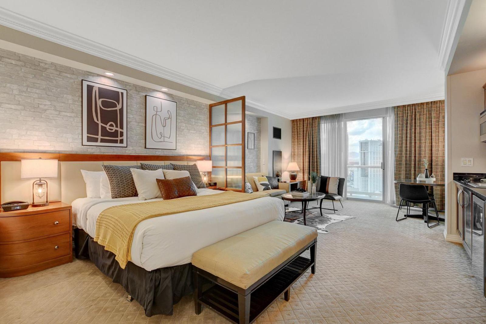 Premium Mgm Signature High Flr Balcony Strip View Aparthotel
