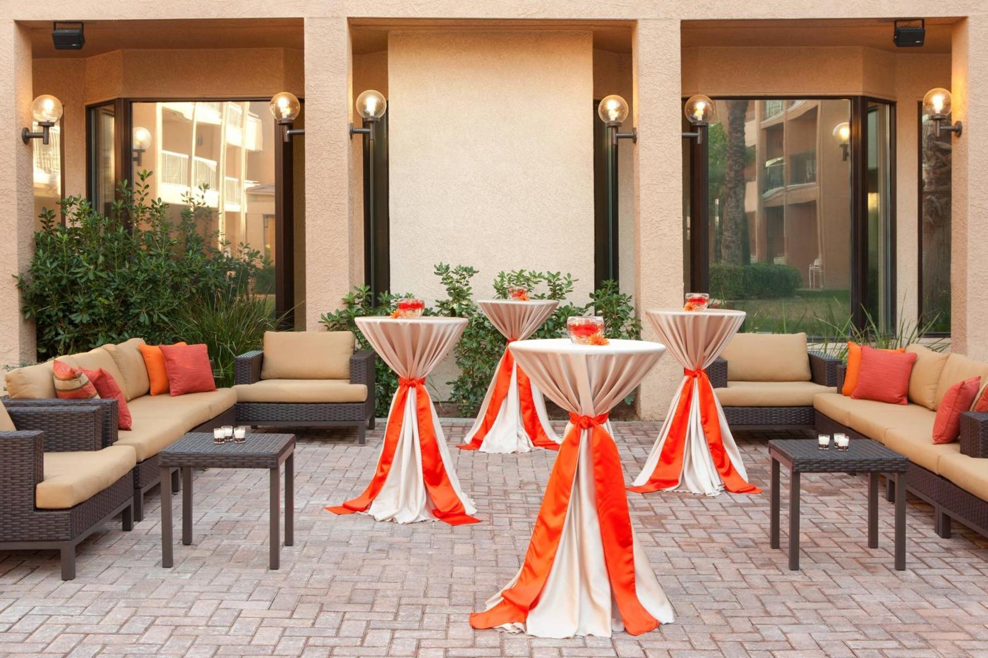 Courtyard By Marriott Vegas Convention Center