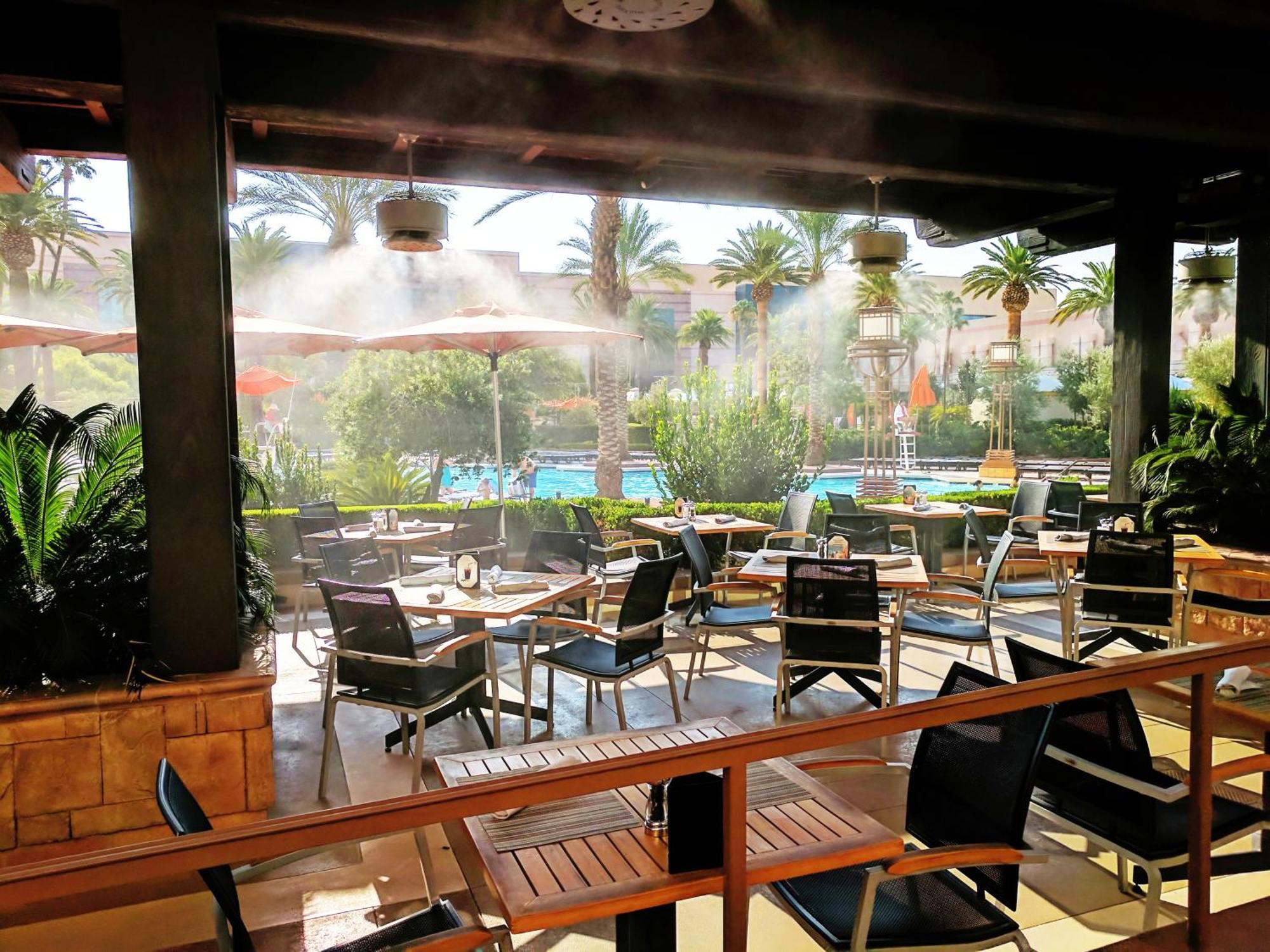 Strip & Sphere View - Separate Living - 2 Full Bath - Full Kitchen - Balcony - 900 Sqft - Mgm Signature Aparthotel
