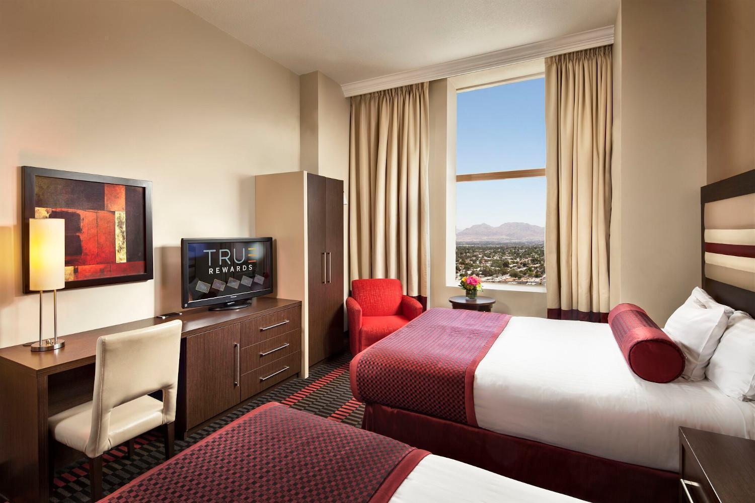 Aparthotel Enticing At Strat Casino Strip