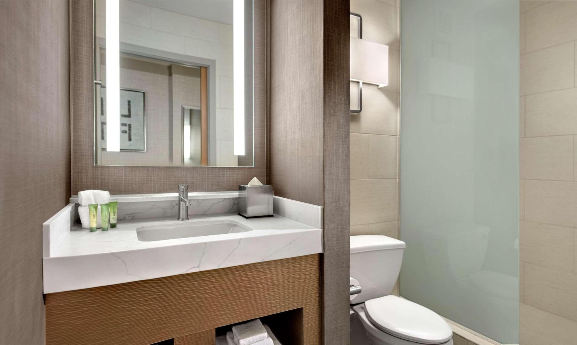 Enticing At Strat Casino Strip Aparthotel *