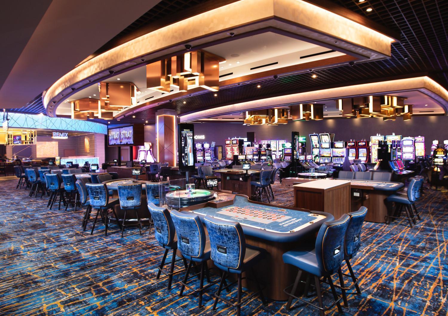 Enticing At Strat Casino Strip Aparthotel *