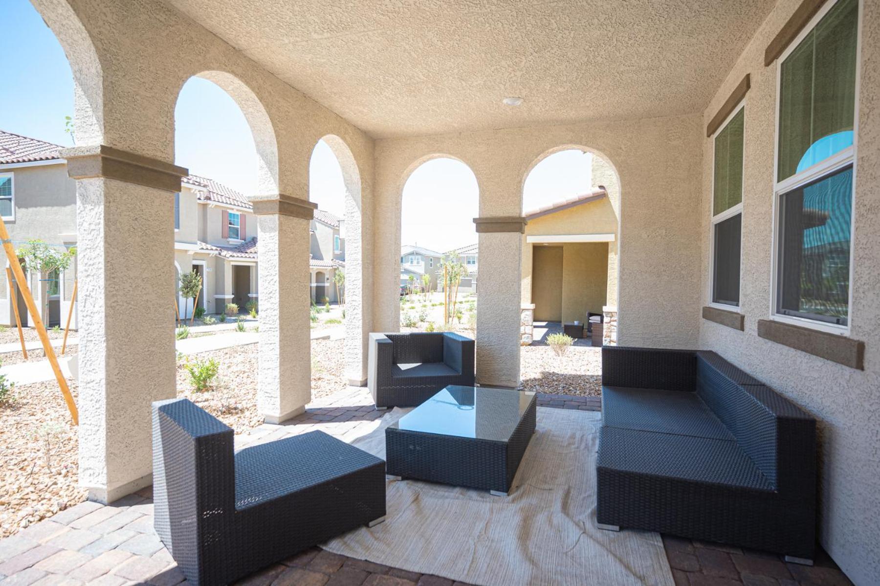 Beautiful Brand New 2 Bedroom Vegas Home! Fits 12 Or More,15-20 Minutes From Lv Strip Apartment Las Vegas
